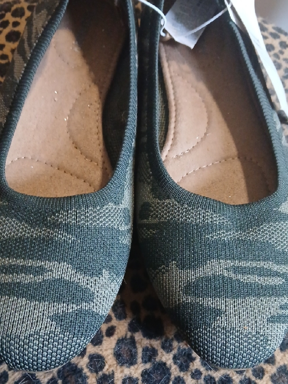 Old Navy Women's Camouflage Knit Ballet Flats - Olive Green